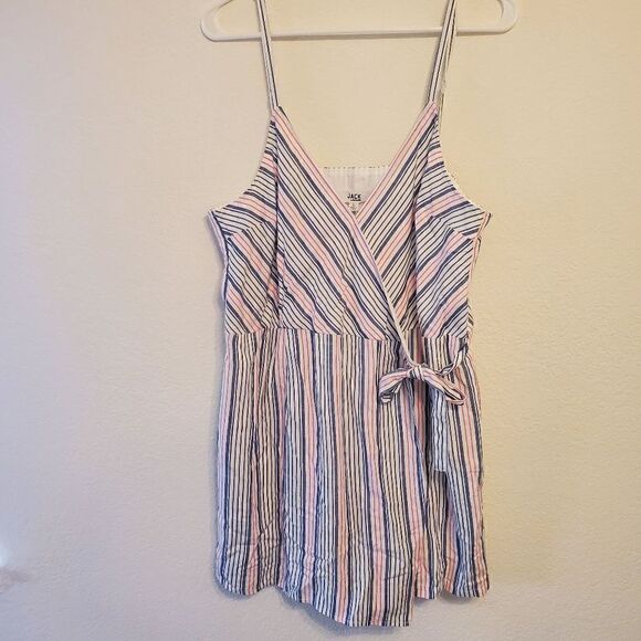 NWT BB Dakota striped wrap style romper L - Picture 14 of 14